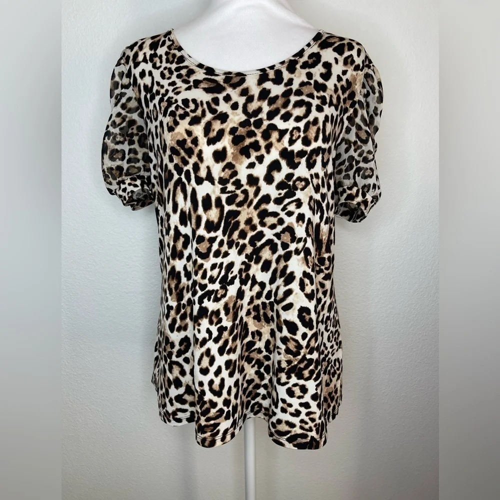 Adele & May Animal Print Short Sleeve Rushing Top Size Medium - Picture 3 of 11